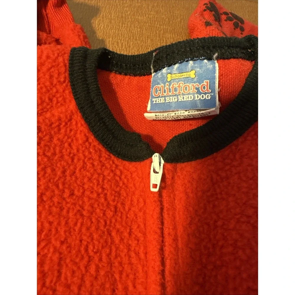 Clifford The Big Red Dog Scholastic Zip Up Red Pajamas With Paw Prints Size‎ 4T